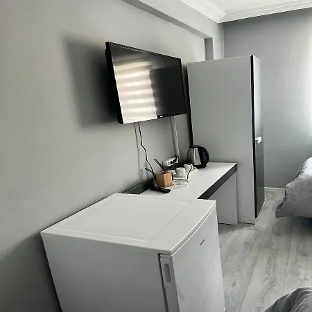 Otel Grand White Suit 3*