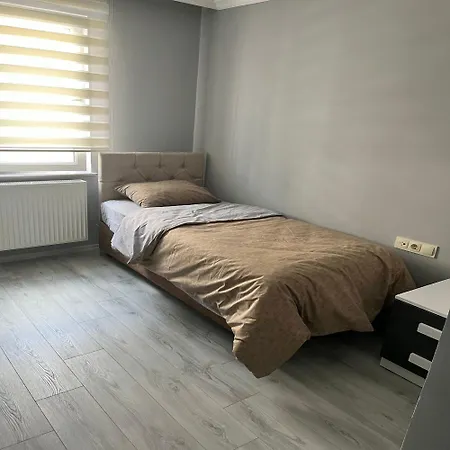 Otel Grand White Suit