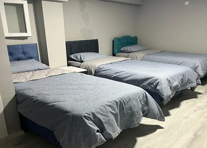 Grand White Suit Hotel 3*